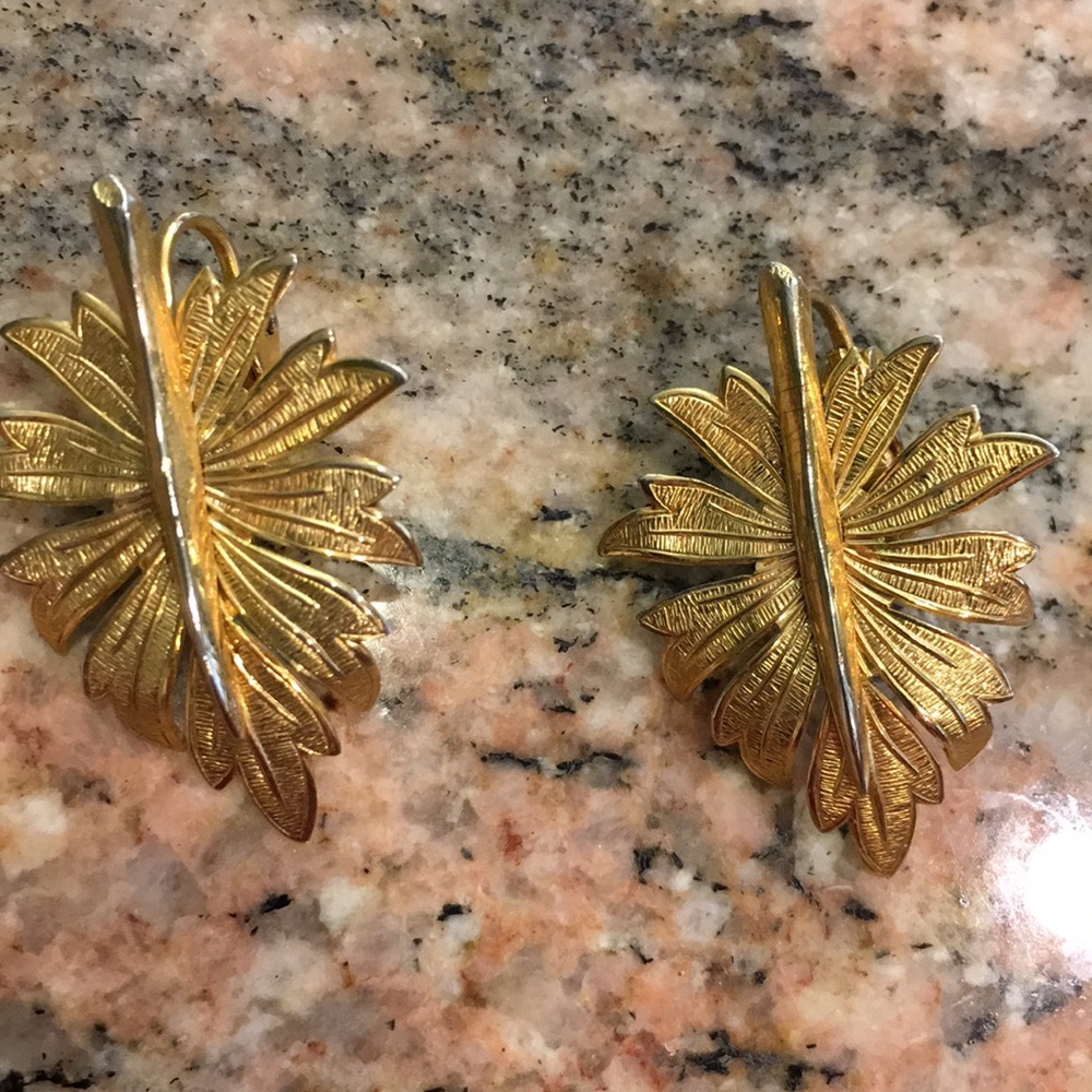 Vintage Clip Earrings Leaves